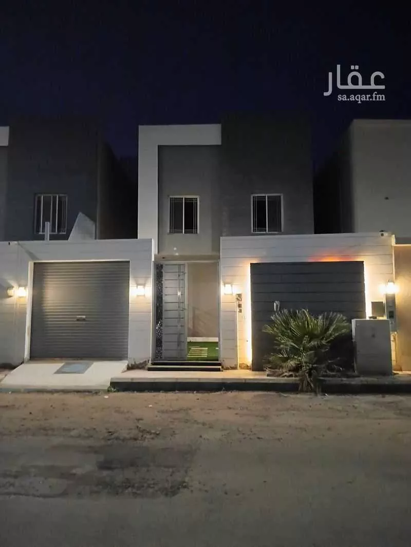 فيلا 8 غرف في طيبة 1