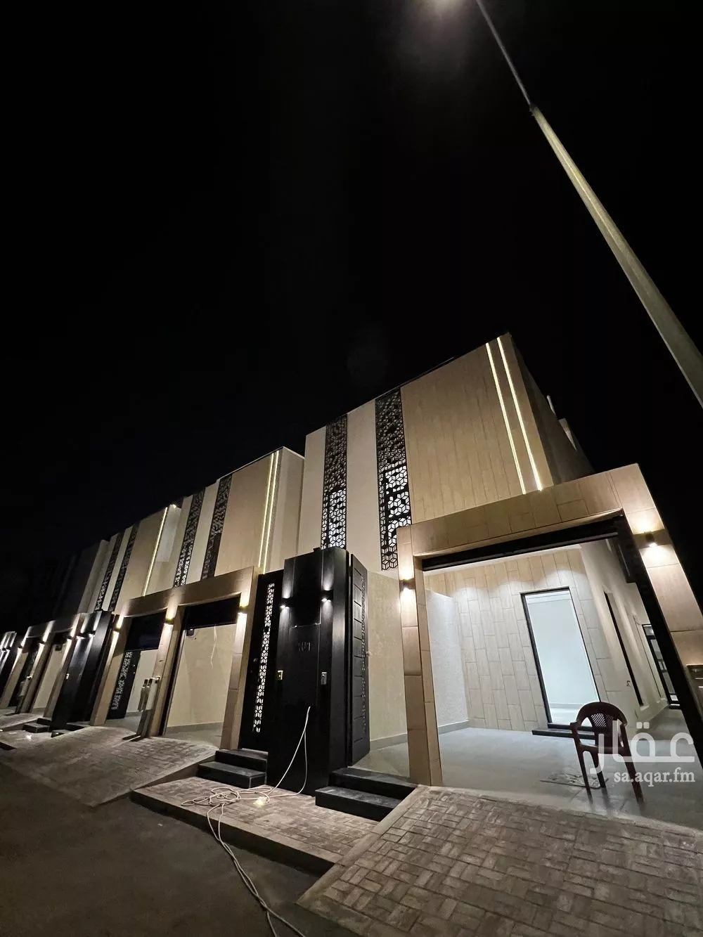 4 bedroom floor in Al Janadriyah 3