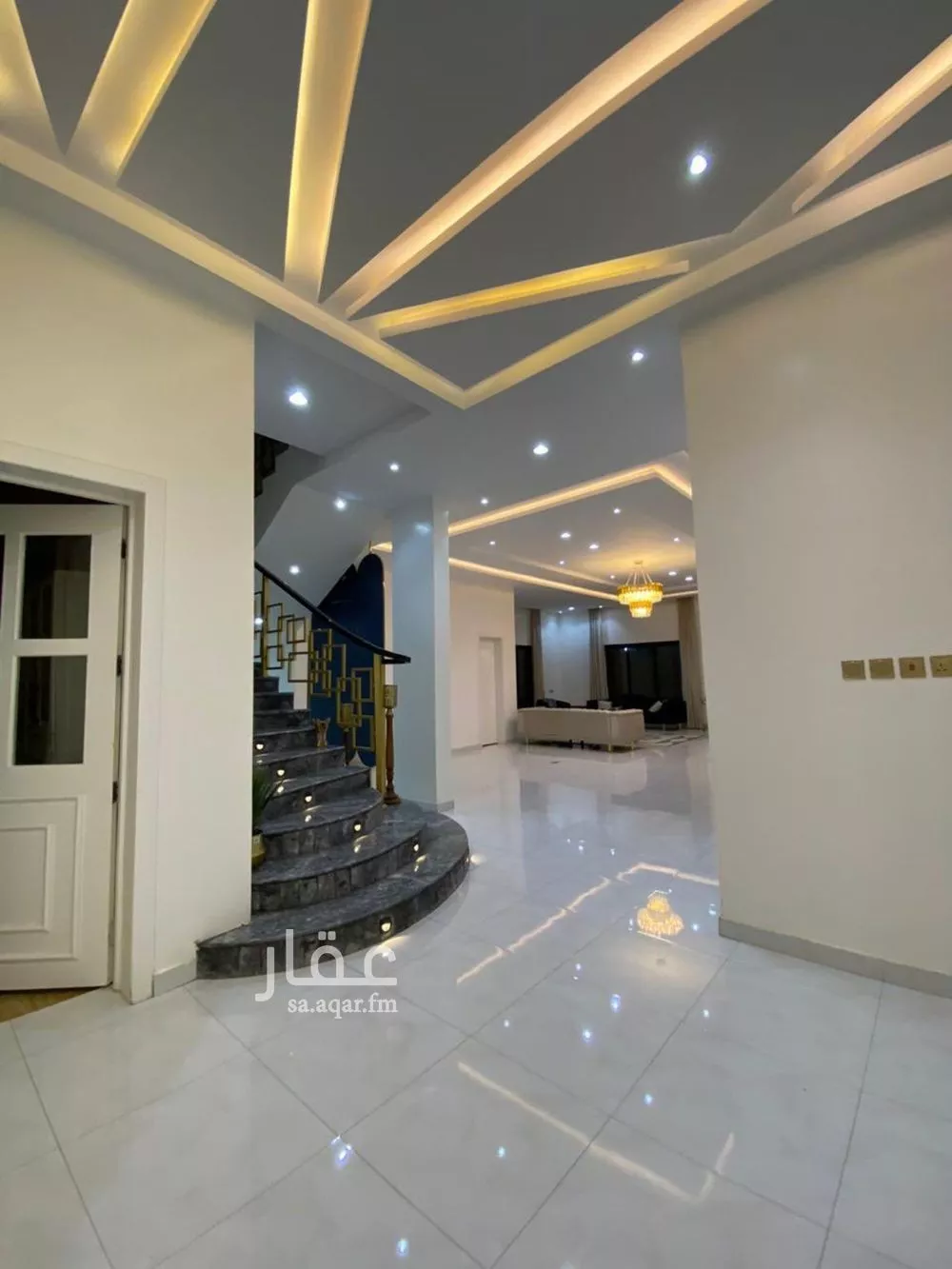 فيلا 7 غرف في القادسية 2