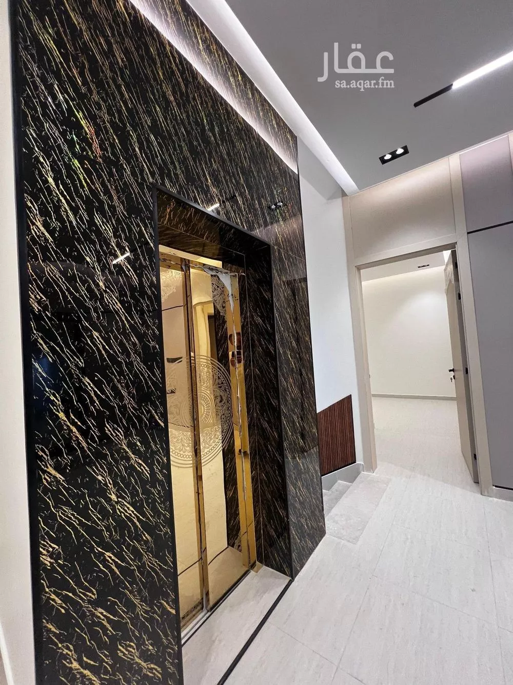 شقة 4 غرف في الرمال 5