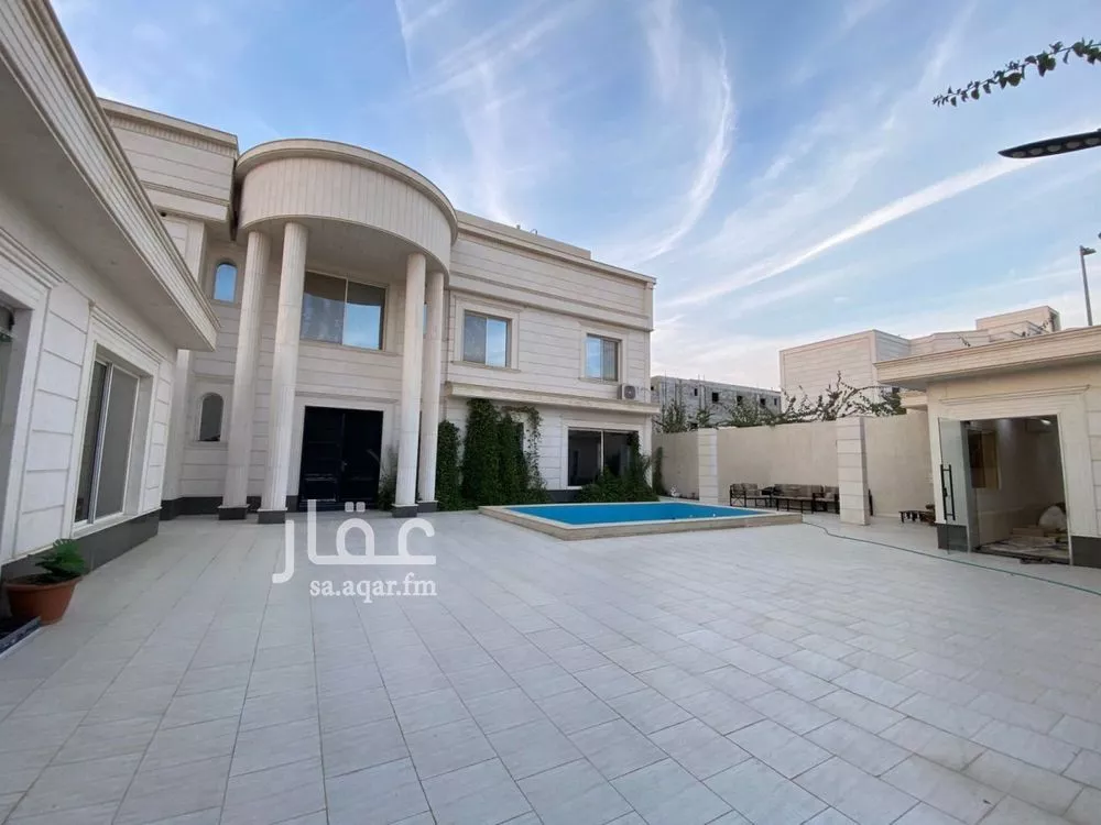 5 bedroom apartment in Al Maizilah 3