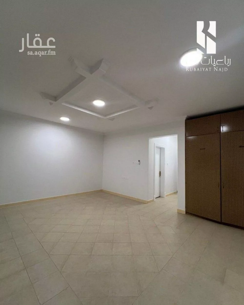 فيلا 5 غرف في العقيق 5