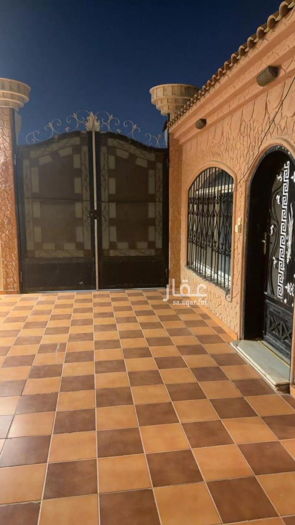 فيلا 5 غرف في القادسية 3