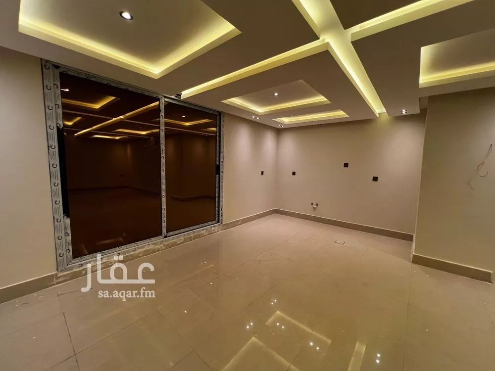 10 bedroom villa in Al Aqiq 1
