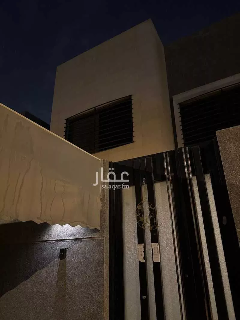 فيلا 6 غرف في العليا 1