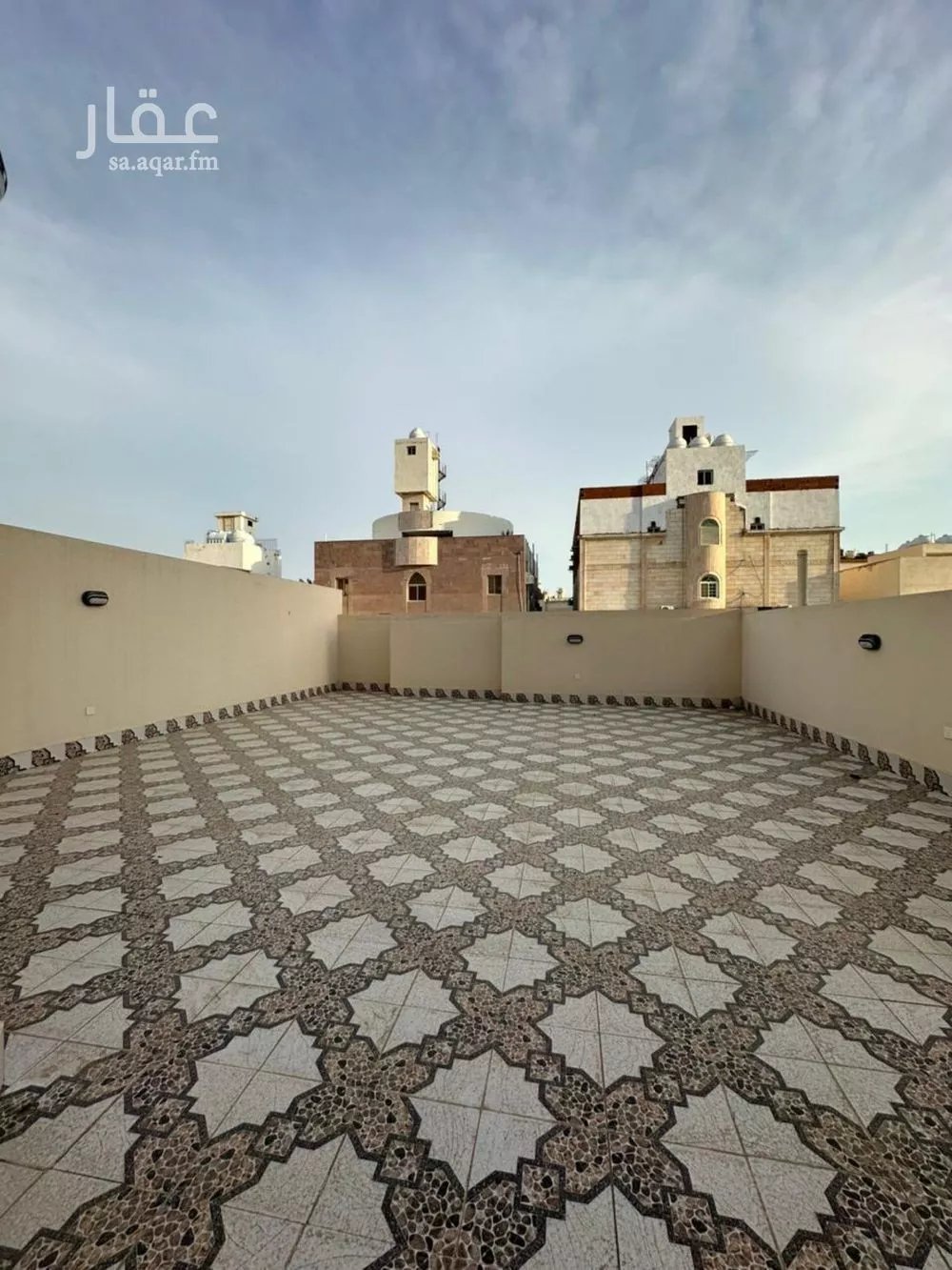 شقة 5 غرف في الريان 4