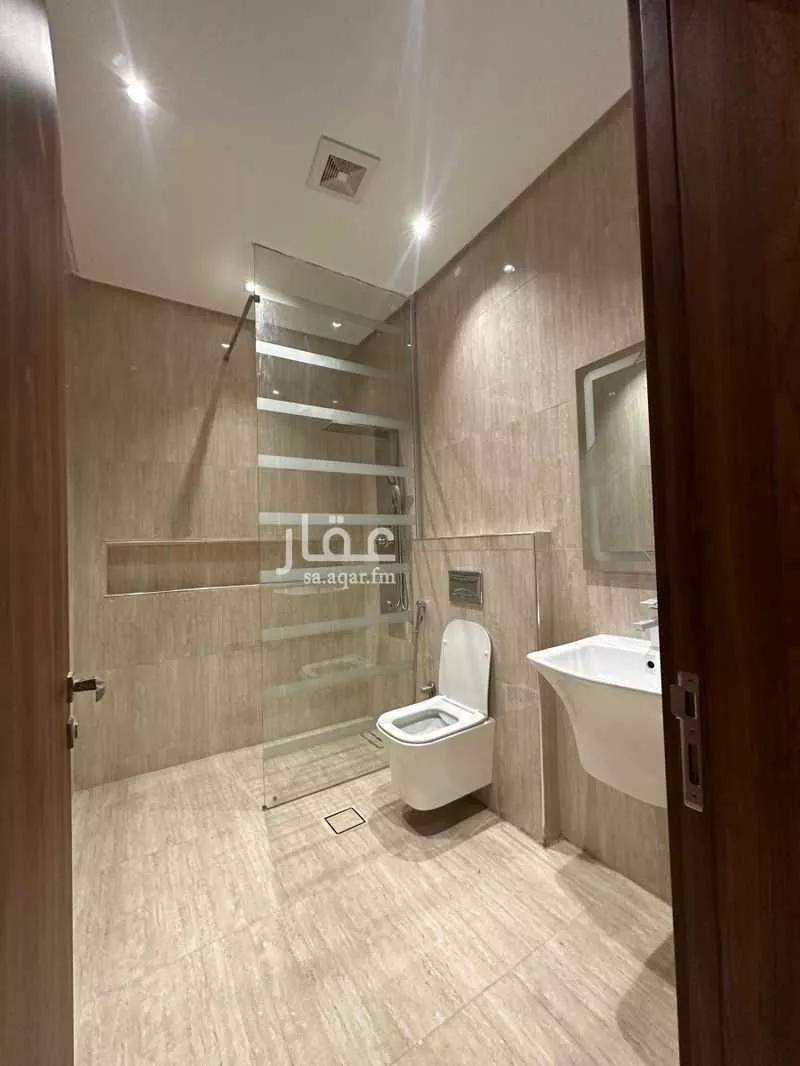 شقة 5 غرف في الواحة 4