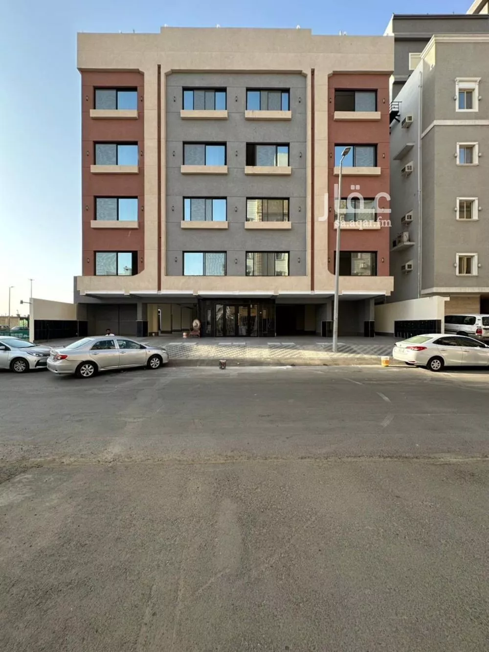 شقة 4 غرف في الريان 3