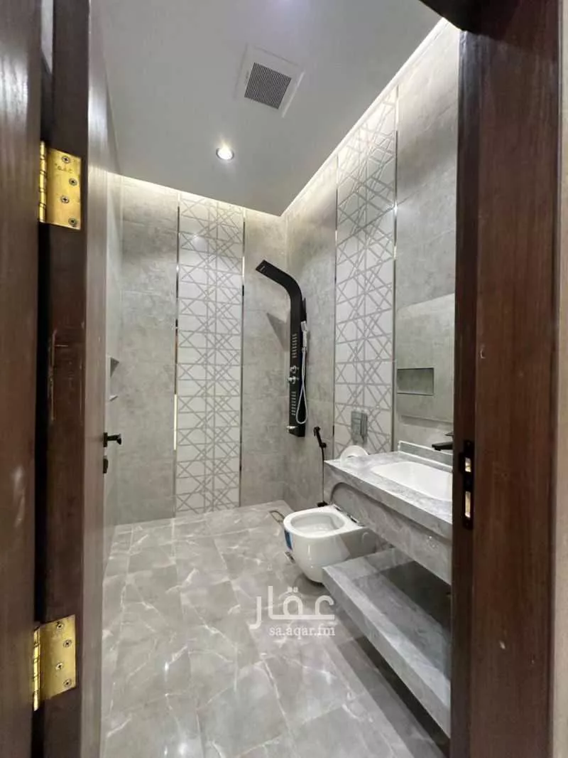 شقة 5 غرف في الريان 3