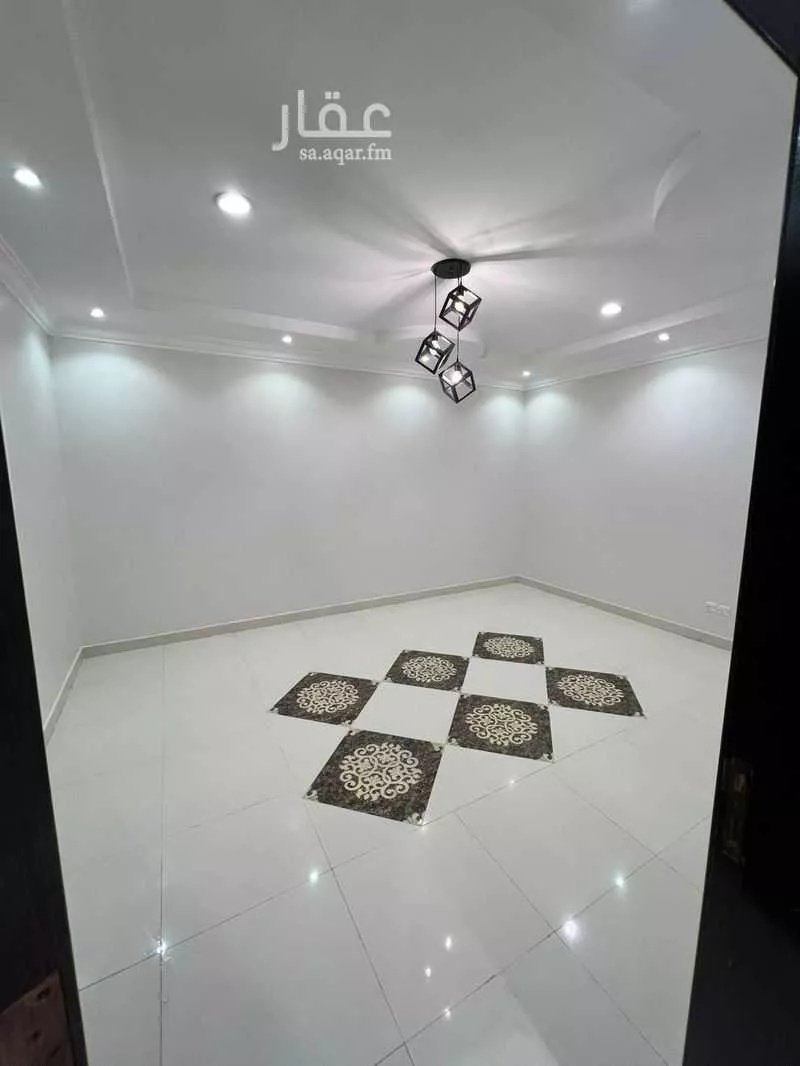 دور 4 غرف في السعادة 5