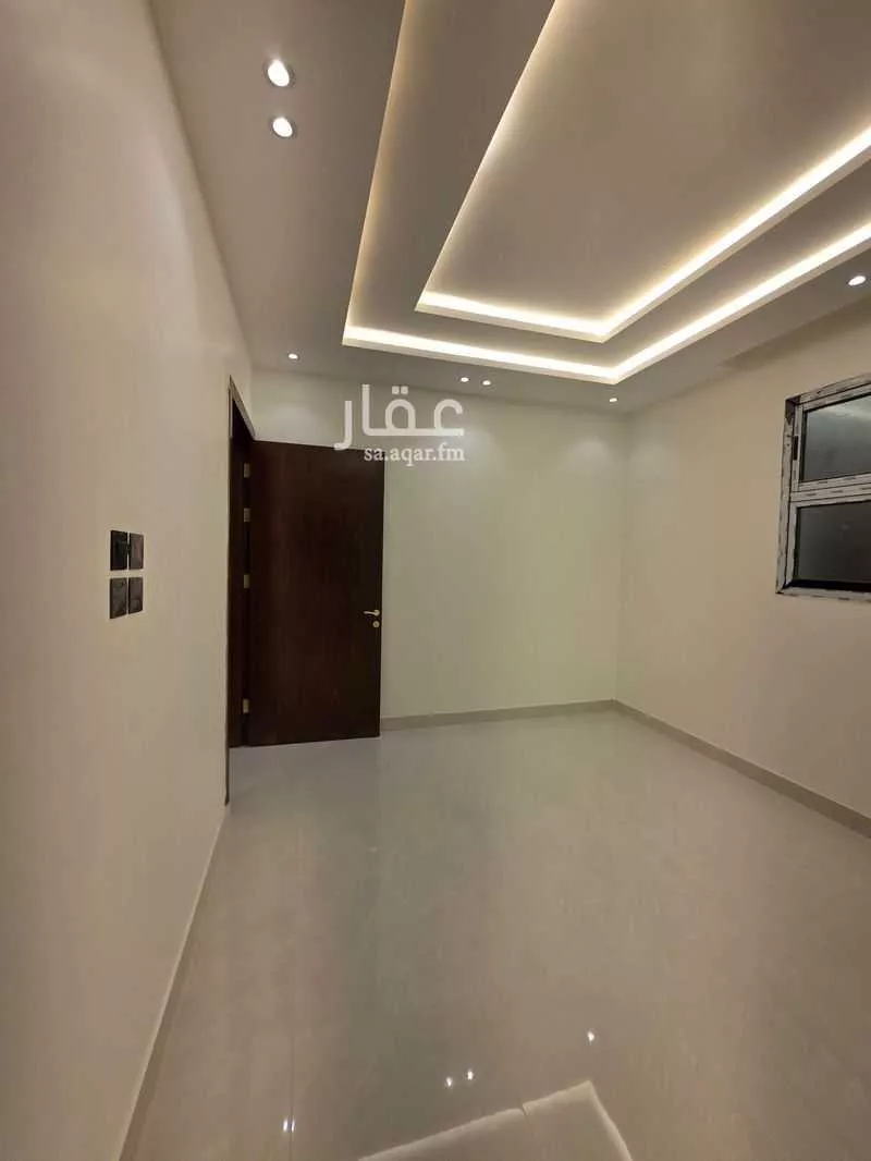 5 bedroom floor in Badr 4