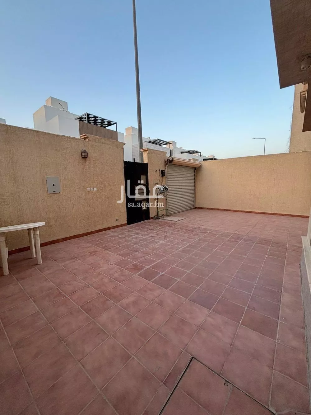 فيلا 5 غرف في النرجس 2