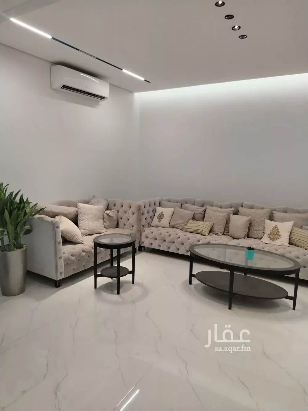 فيلا 7 غرف في العارض 1