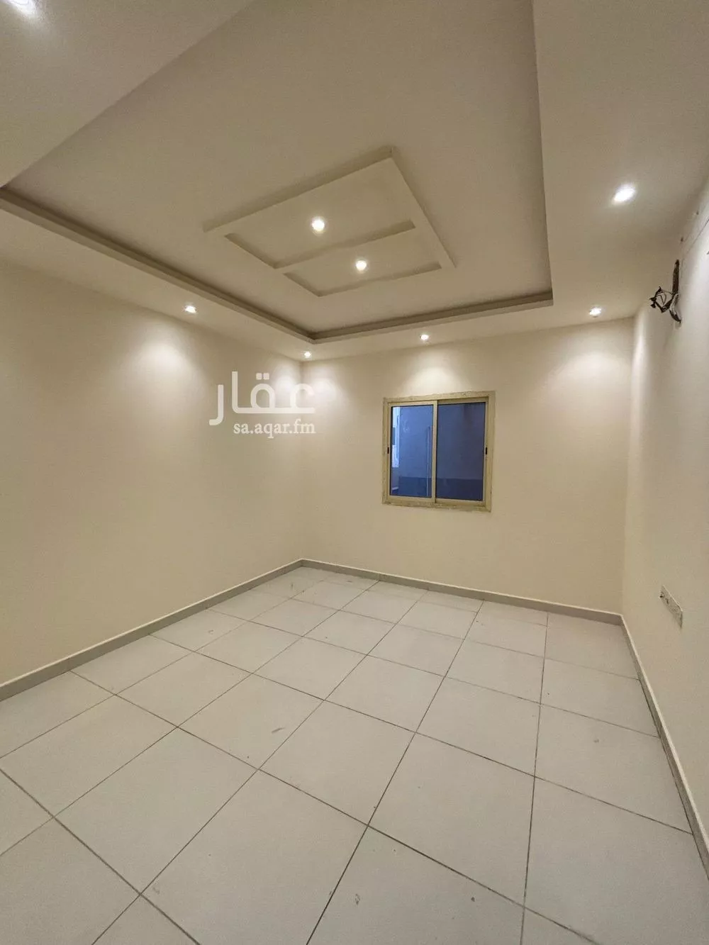 فيلا 5 غرف في النرجس 4