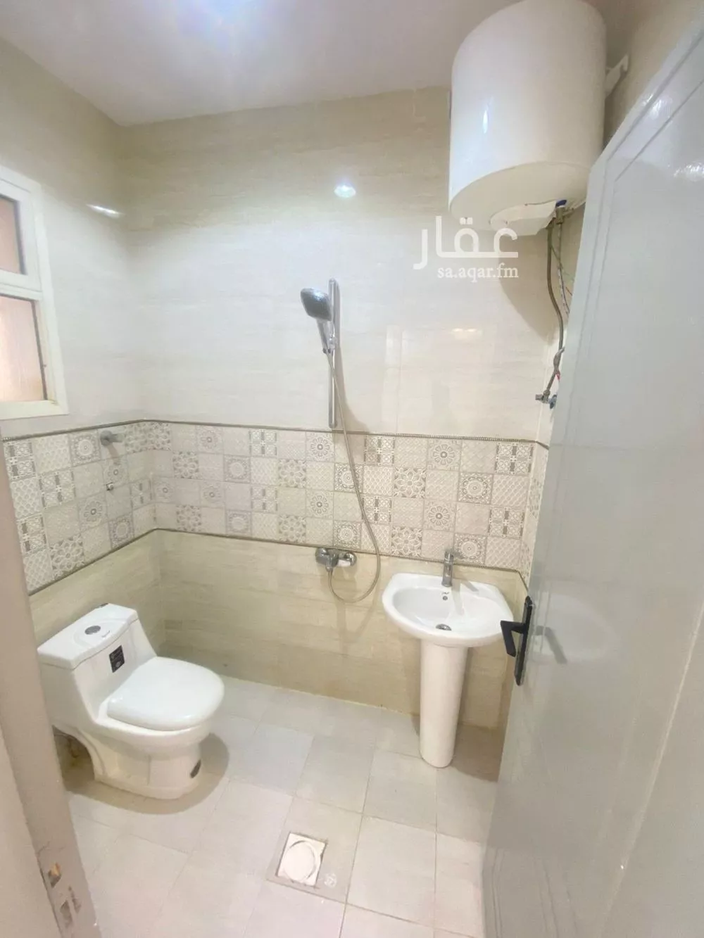 شقة 1 غرف في الرمال 3