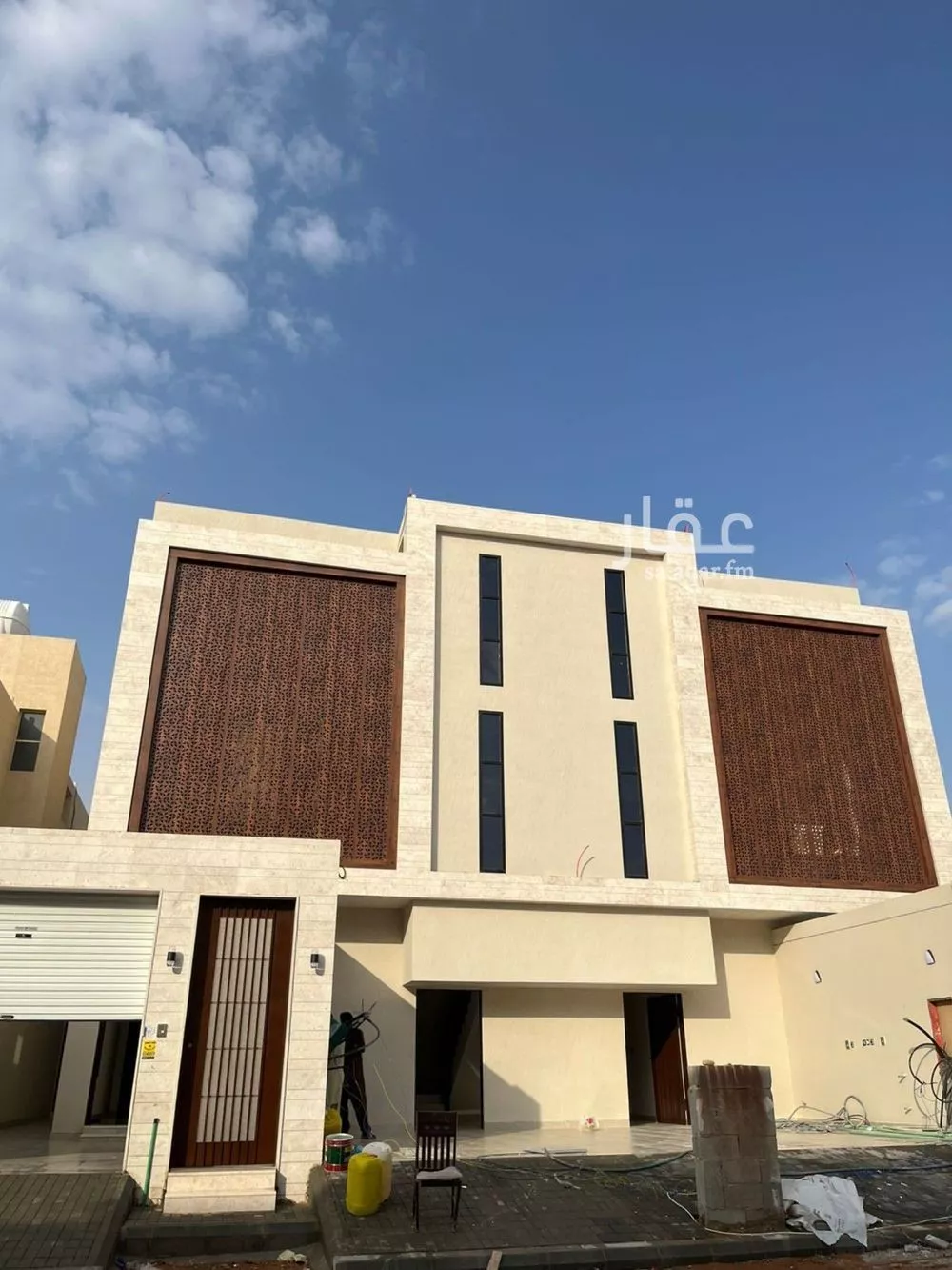 3 bedroom floor in Al Hazm 2