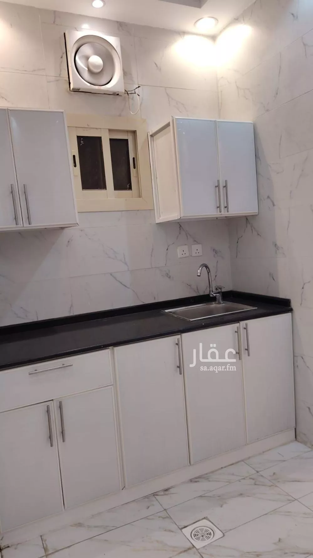 شقة 1 غرف في مريخ 2