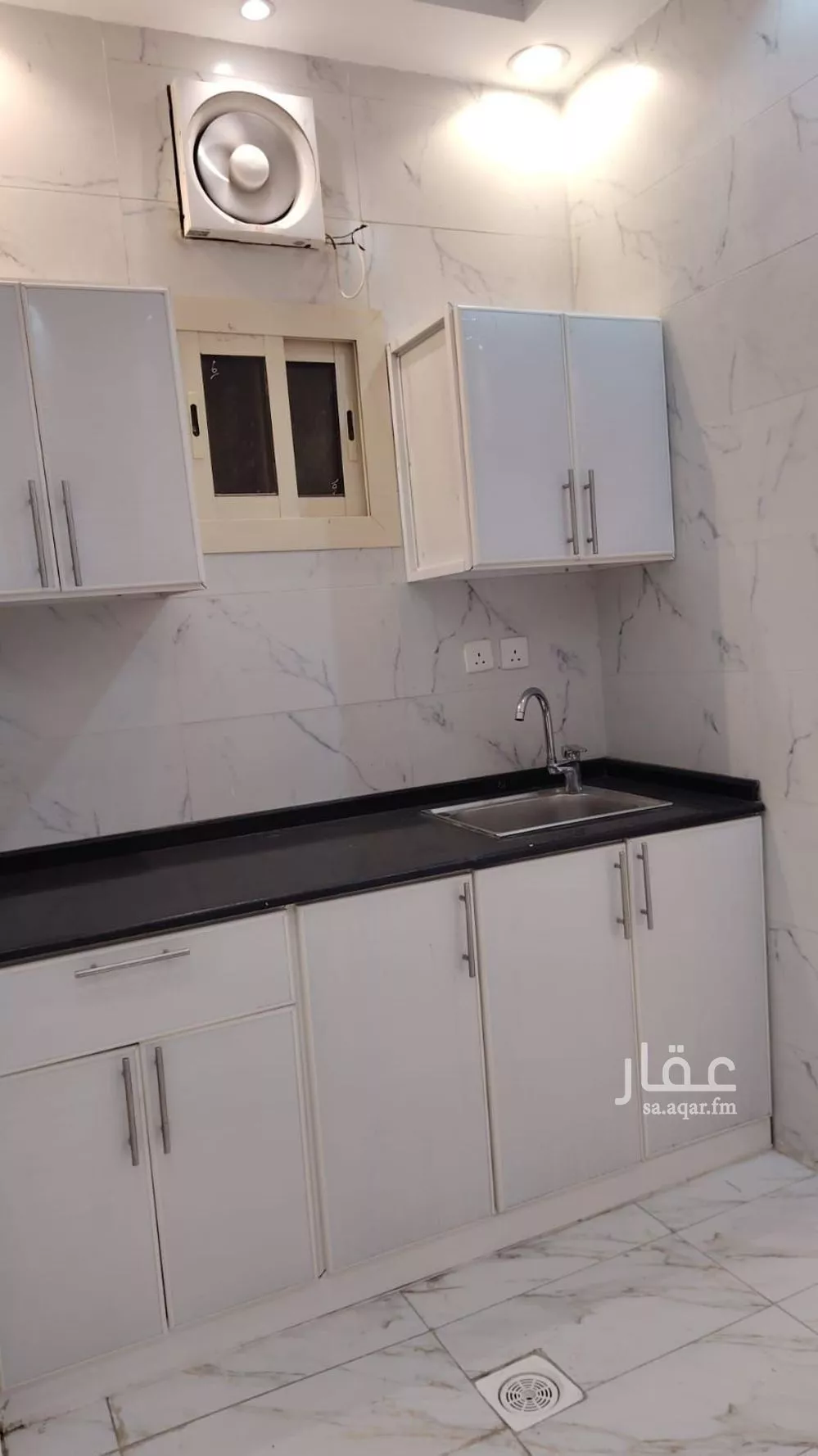 شقة 1 غرف في مريخ 1