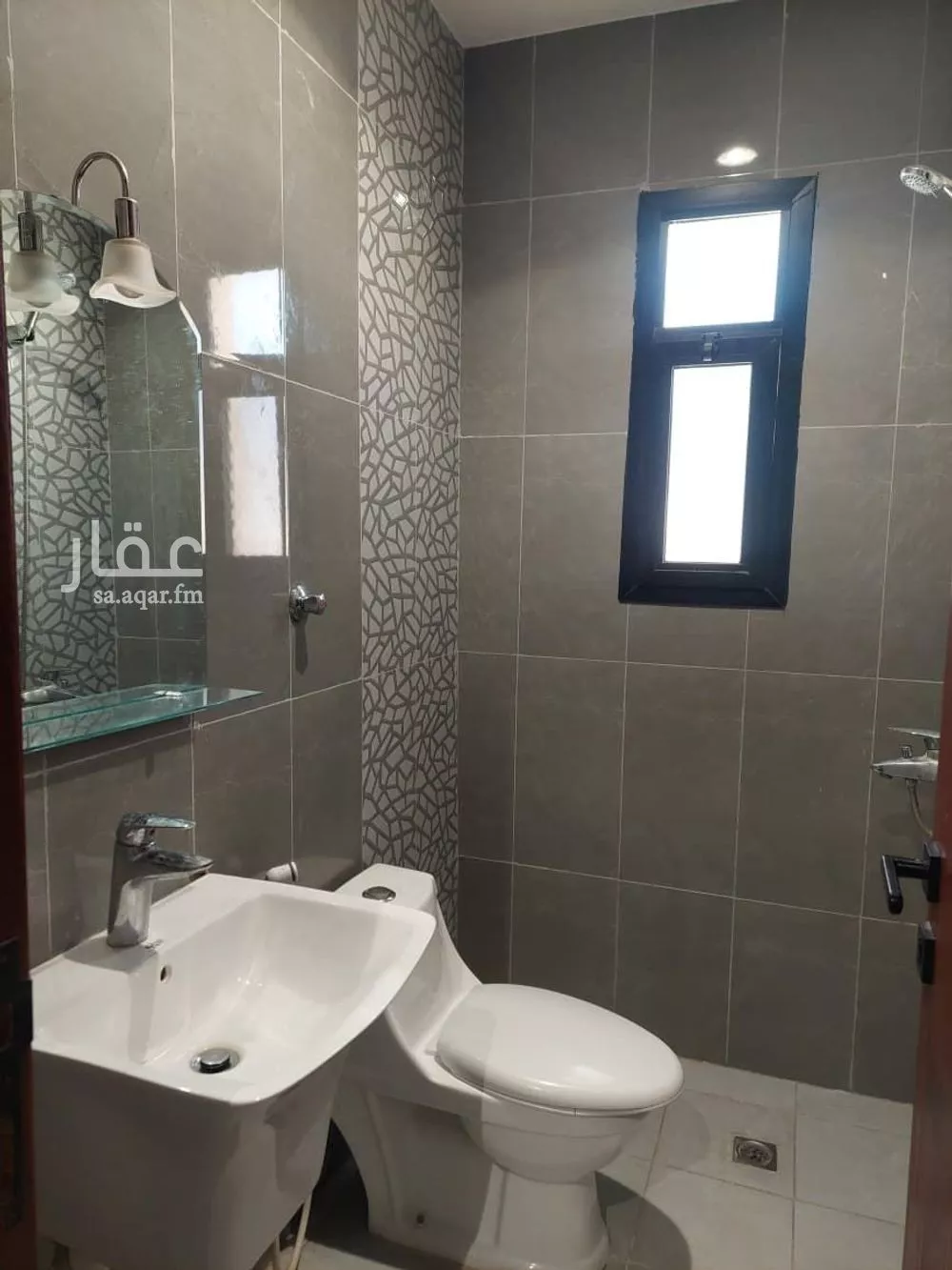 شقة 1 غرف في الصفا 5