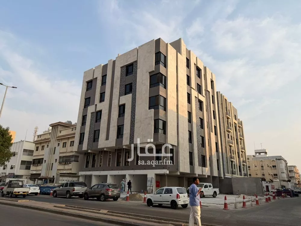 525 sqm shop in Al Bawadi 5