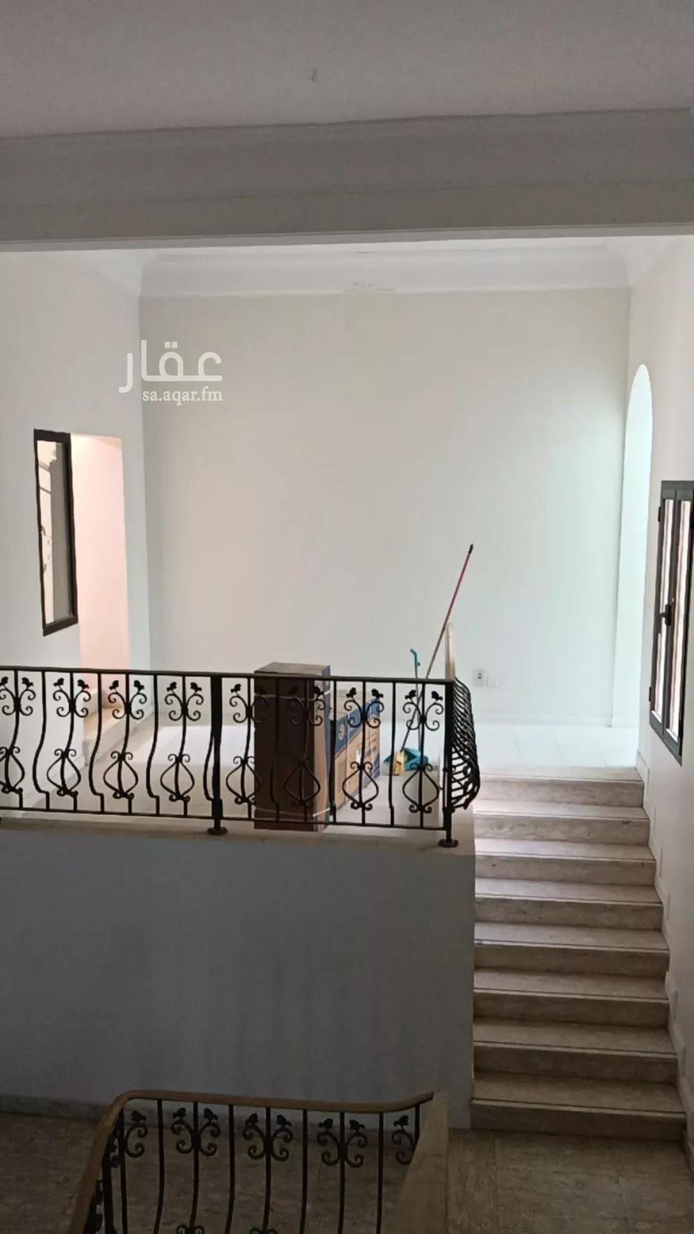 فيلا 22 غرف في المربع 4