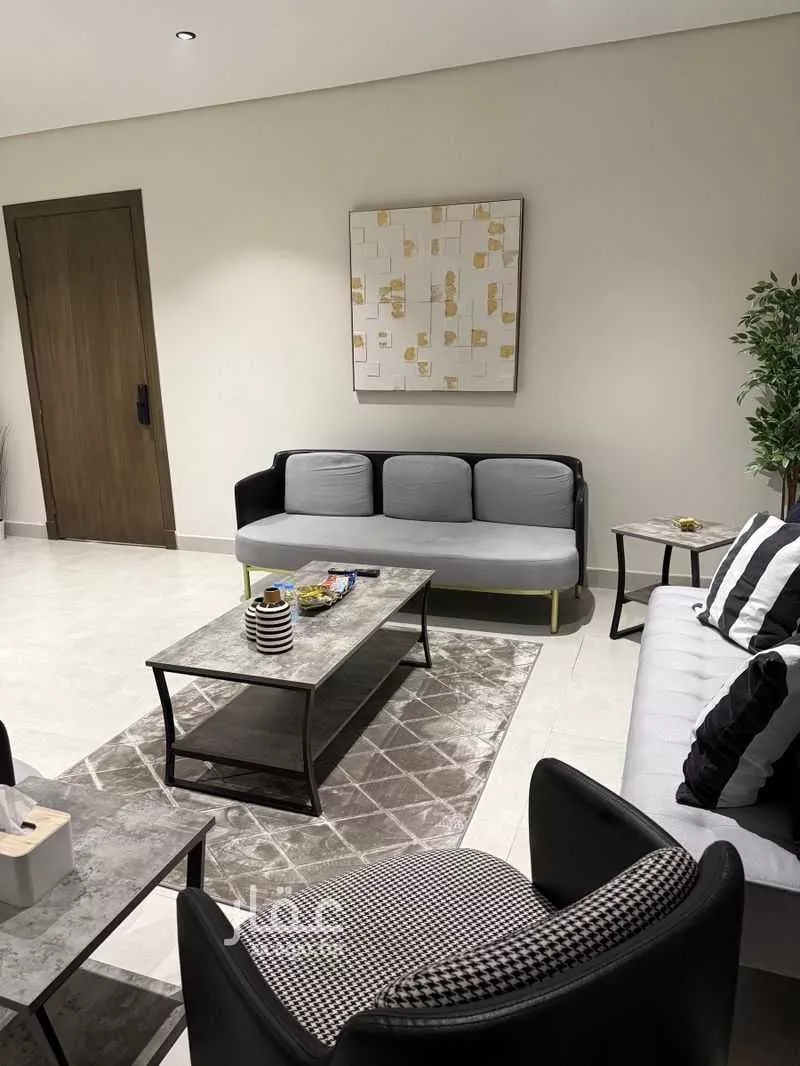 شقة 2 غرف في الحمرا 5