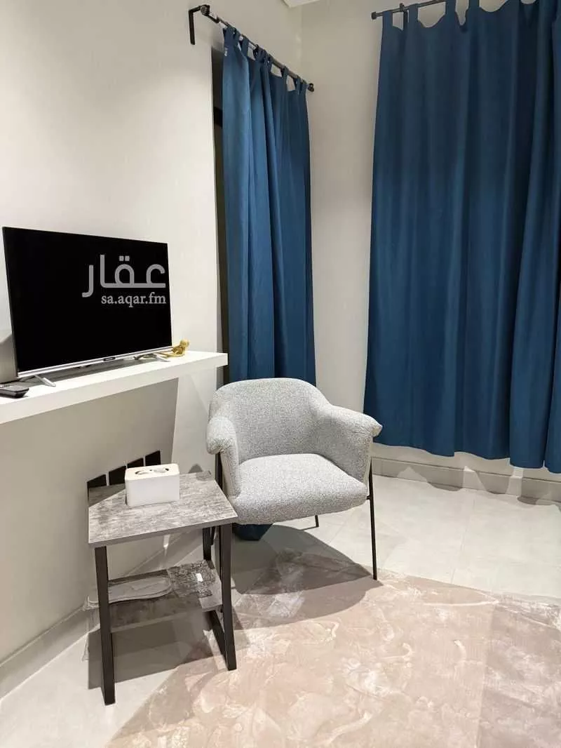 شقة 2 غرف في الحمرا 4