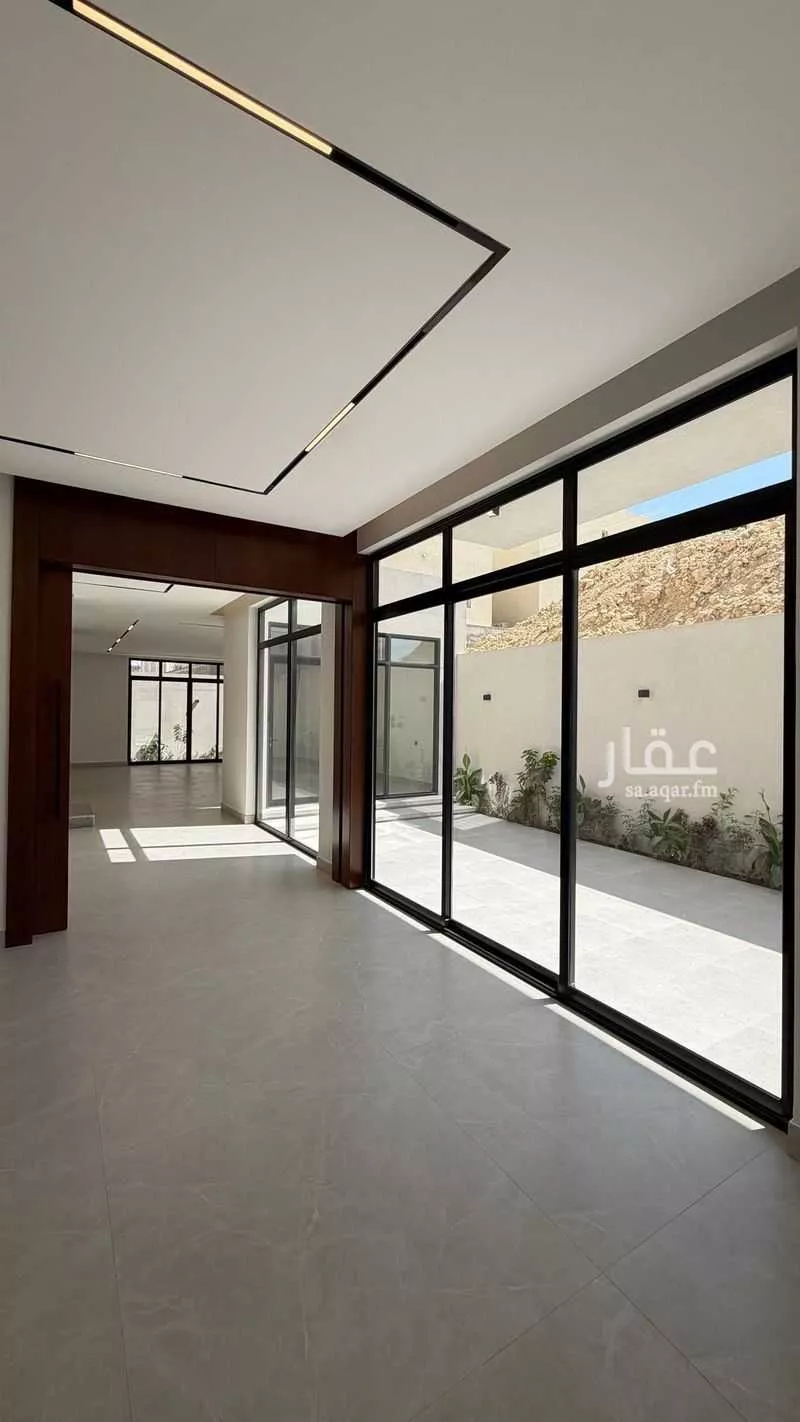 فيلا 6 غرف في النرجس 3