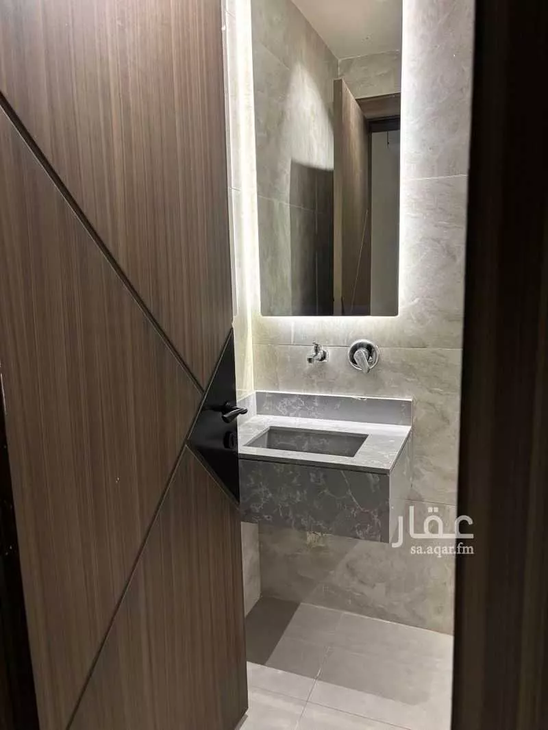 3 bedroom apartment in Al Jamiyin, Eastern Province 4