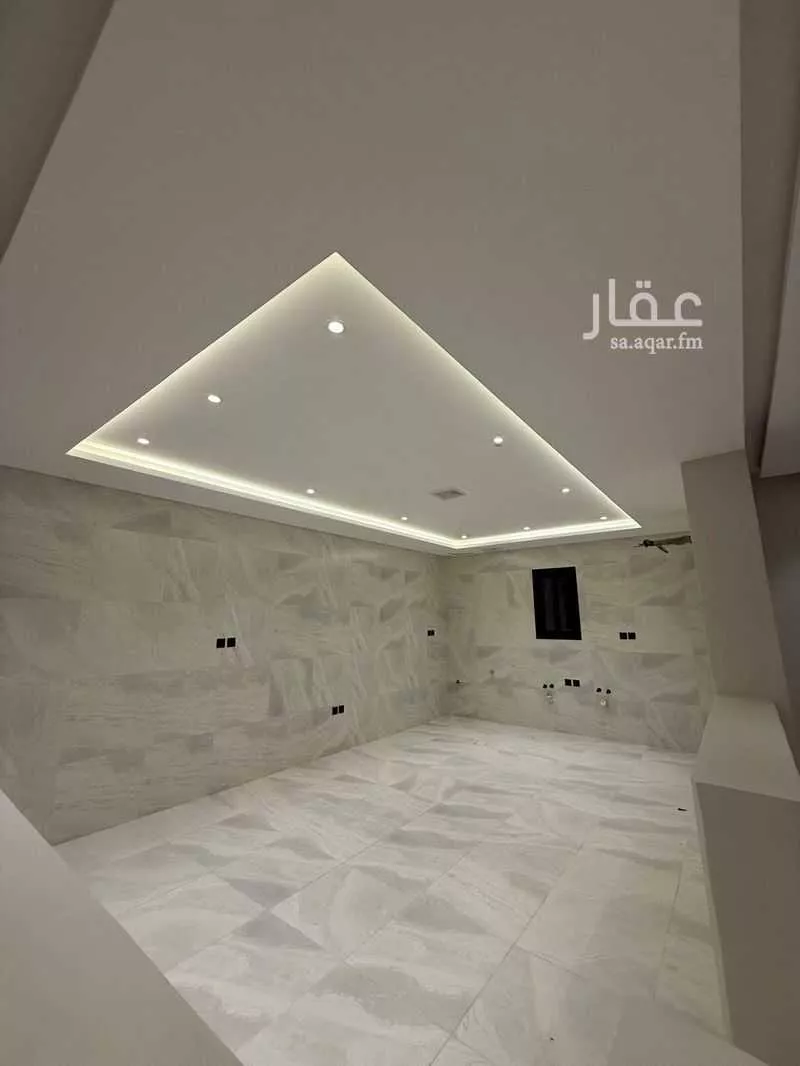 شقة 5 غرف في الواحة 4