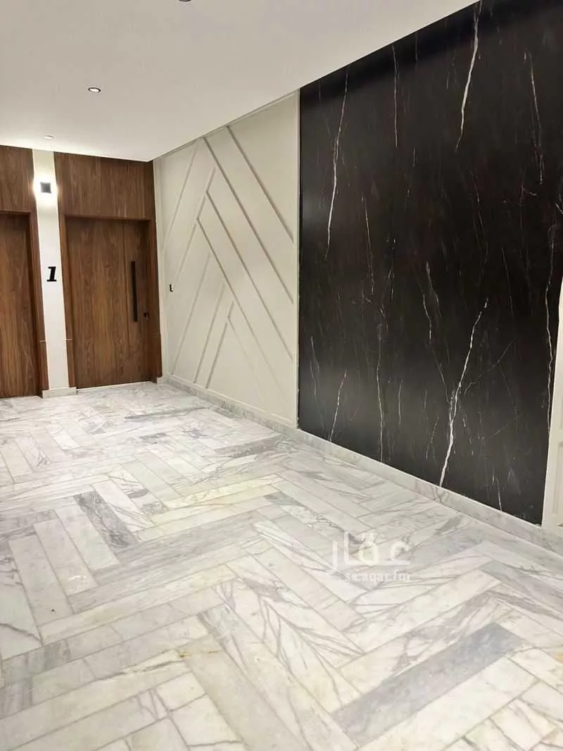 شقة 5 غرف في الملك فهد 5