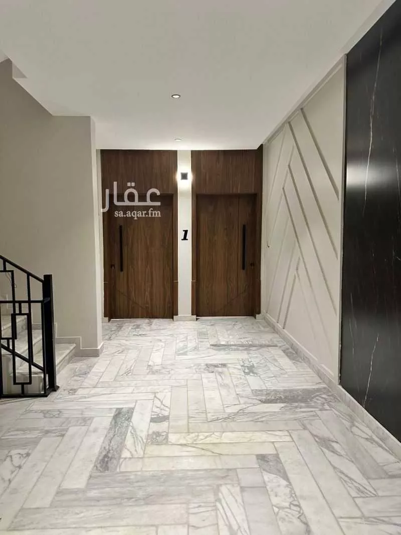 شقة 5 غرف في الملك فهد 4