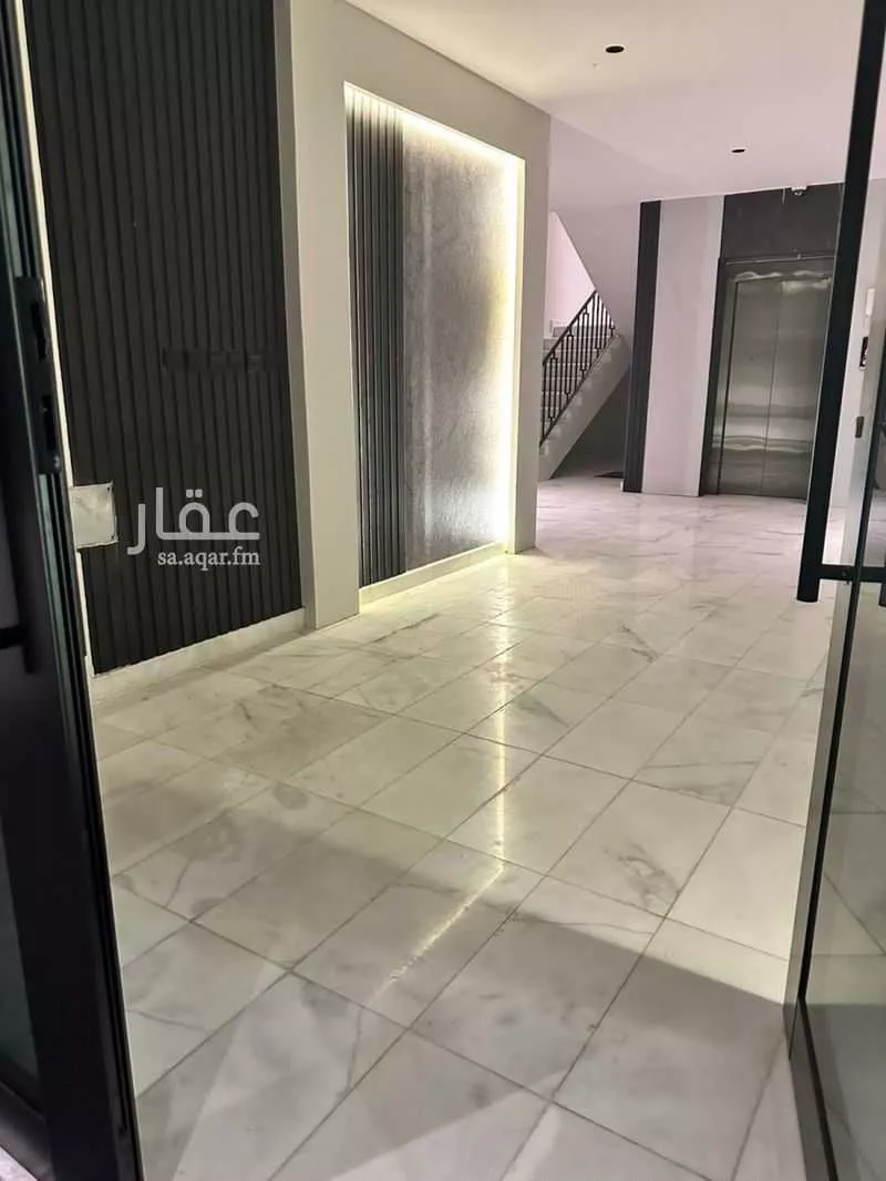 شقة 5 غرف في الملك فهد 3