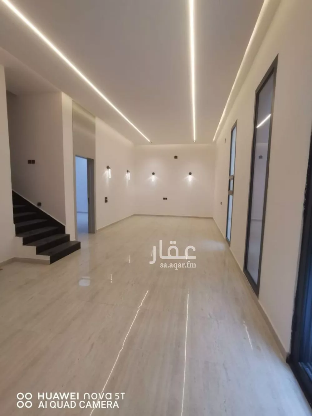 فيلا 5 غرف في الشرق 1