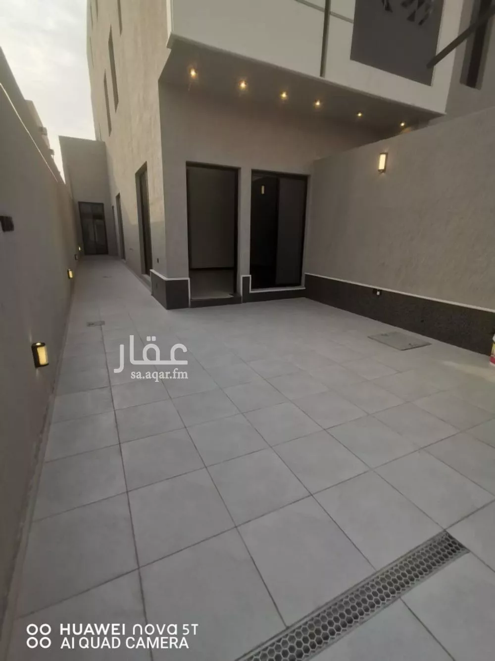 فيلا 4 غرف في الجنادرية 3