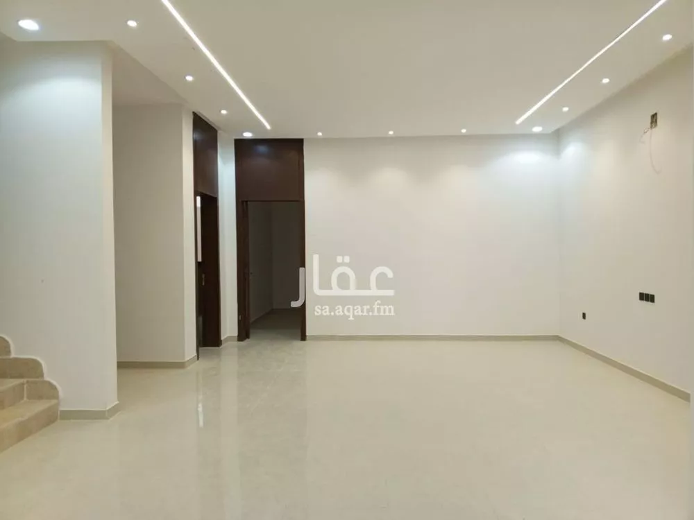 فيلا 6 غرف في الجنادرية 1