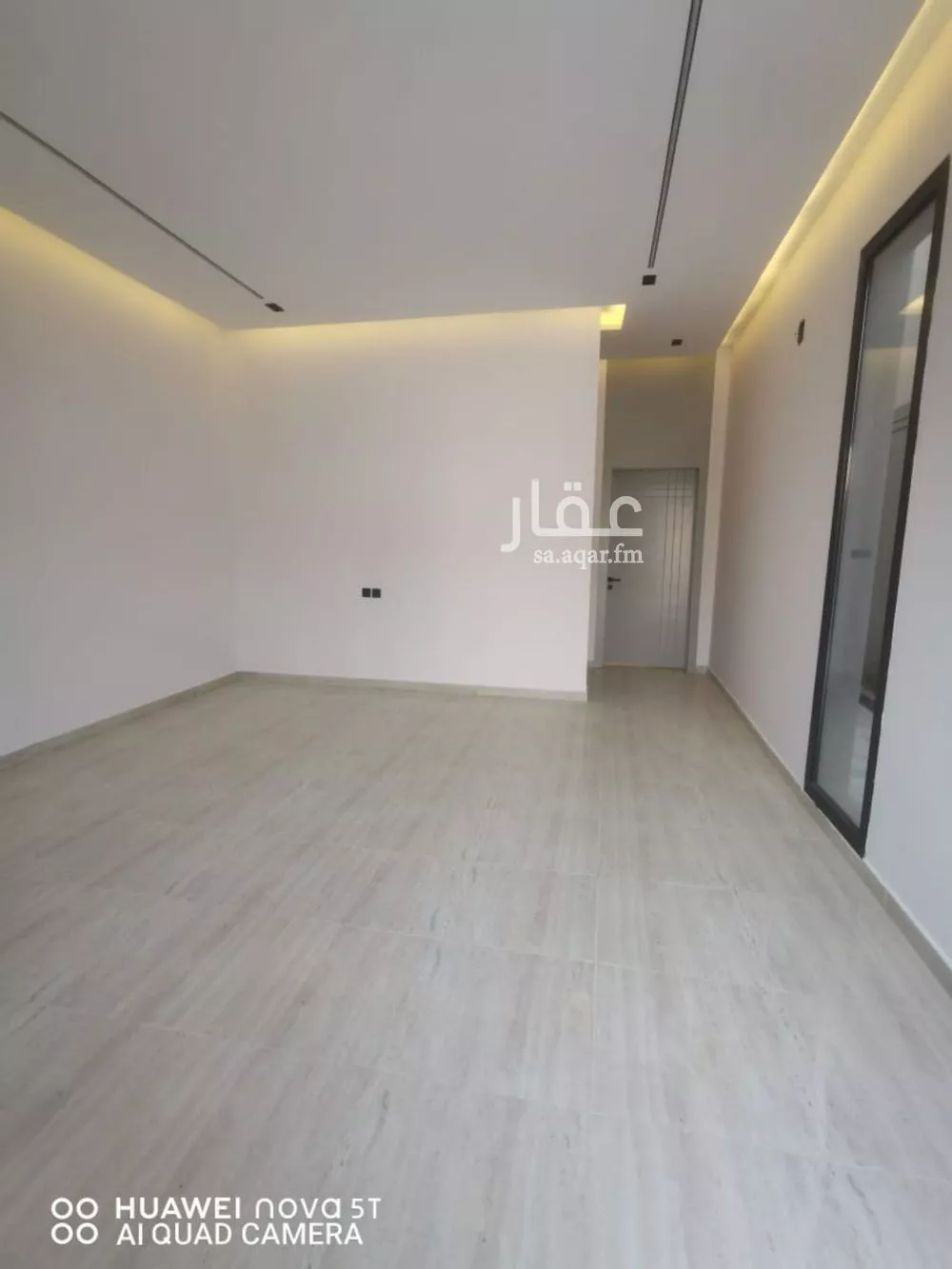 فيلا 5 غرف في الشرق 2