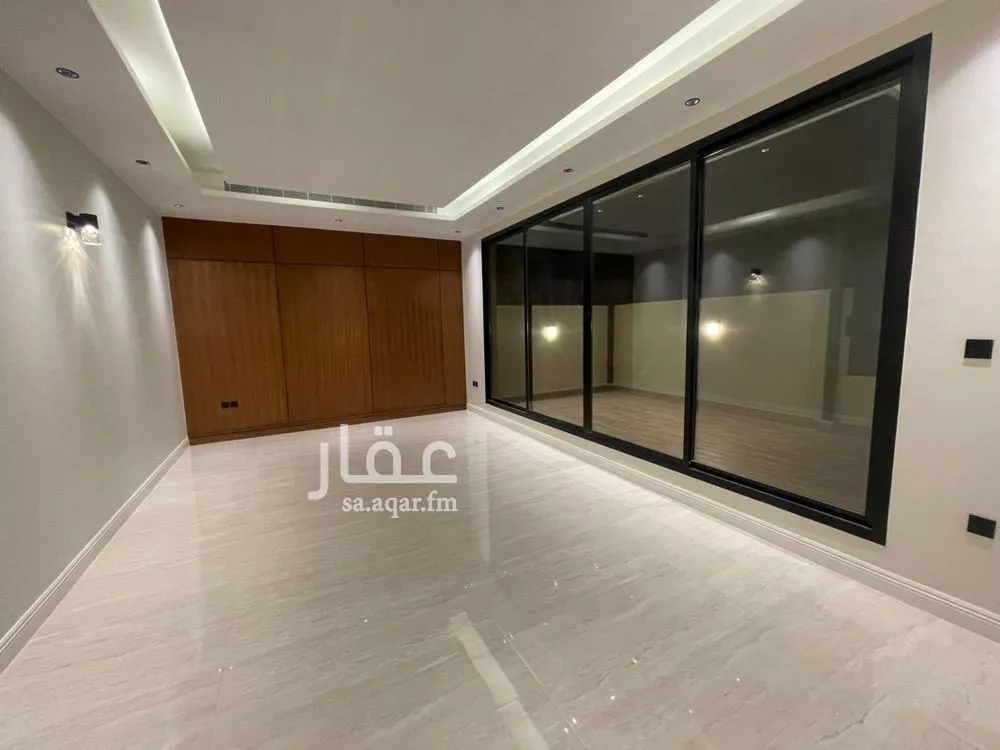 5 bedroom villa in Al Narjis 5