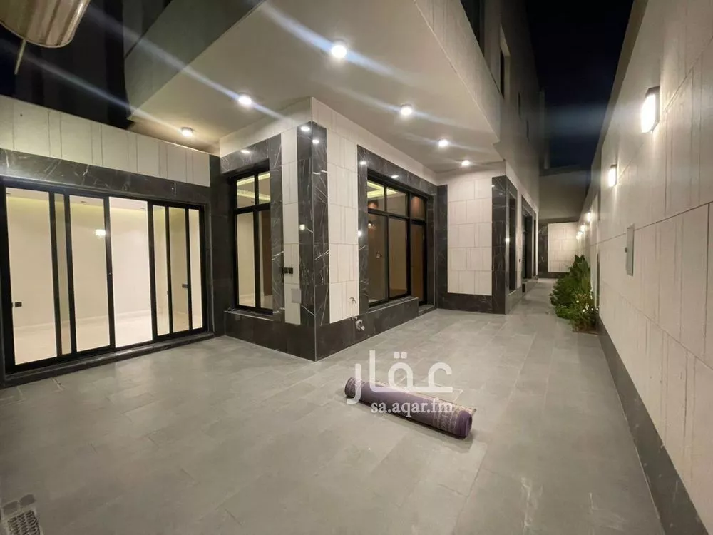 5 bedroom villa in Al Narjis 2