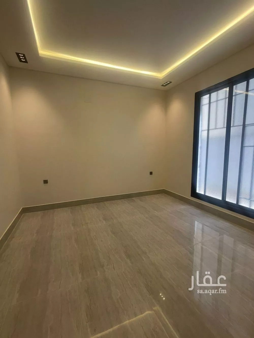 شقة 5 غرف في الرمال 3