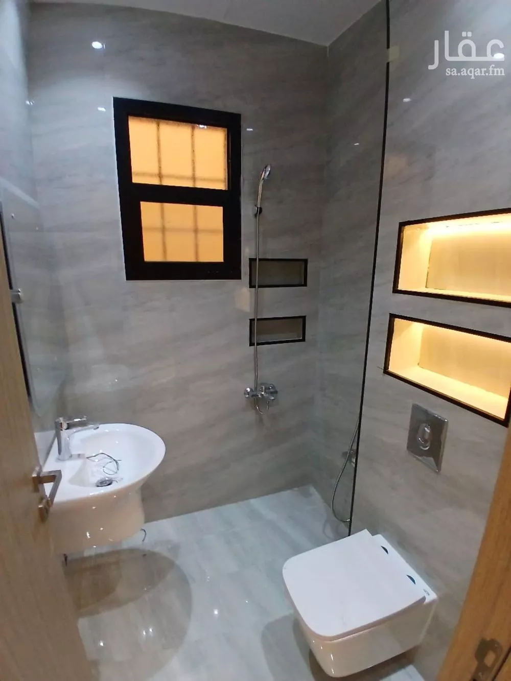 شقة 4 غرف في المونسية 4