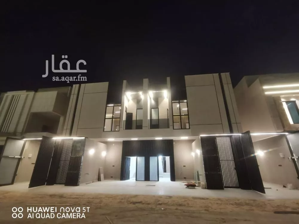 4 bedroom villa in Al Janadriyah 2