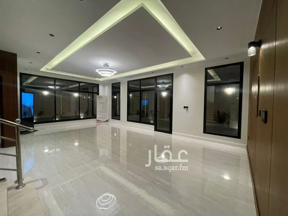5 bedroom villa in Al Narjis 1