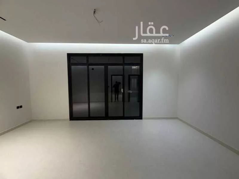 5 bedroom villa in Al Rimal 2