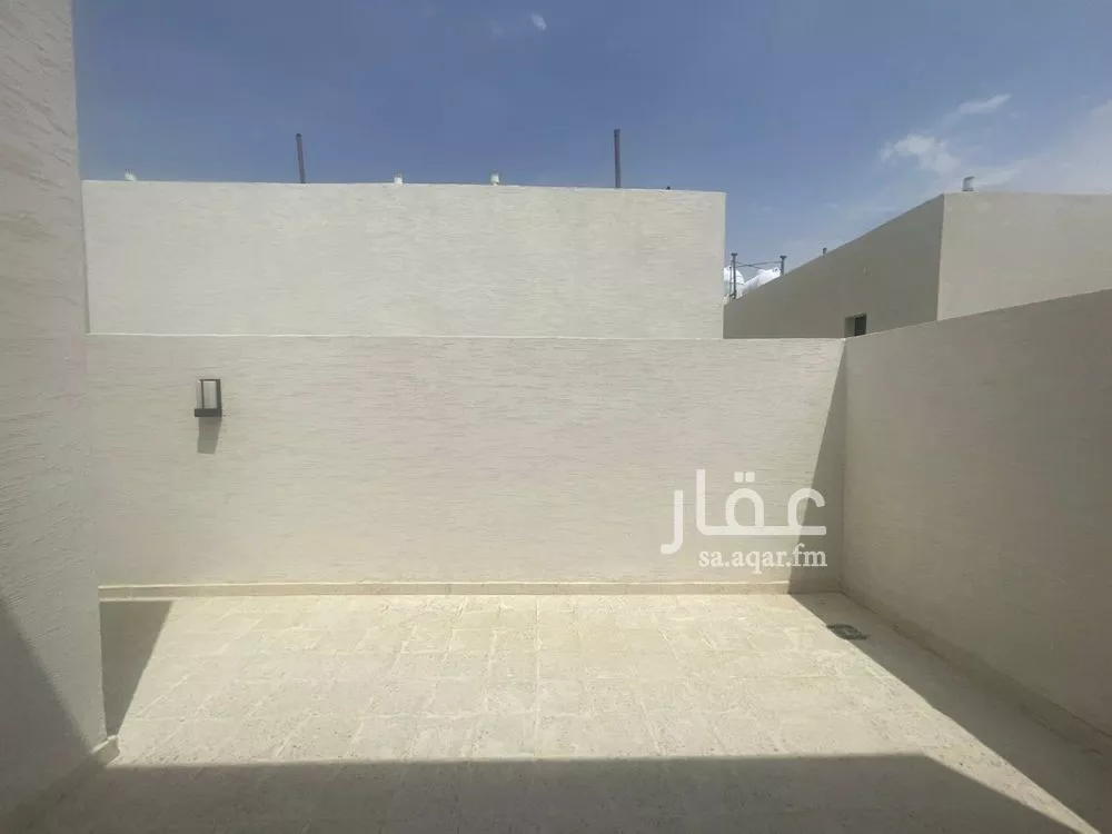 4 bedroom floor in Al Rimal 1