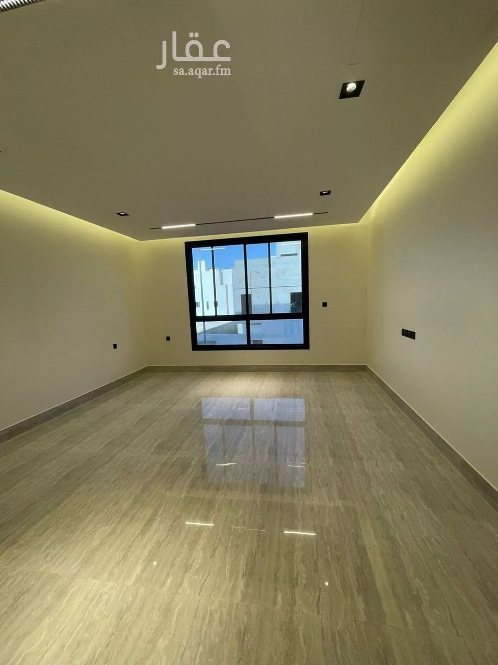 فيلا 5 غرف في العارض 5