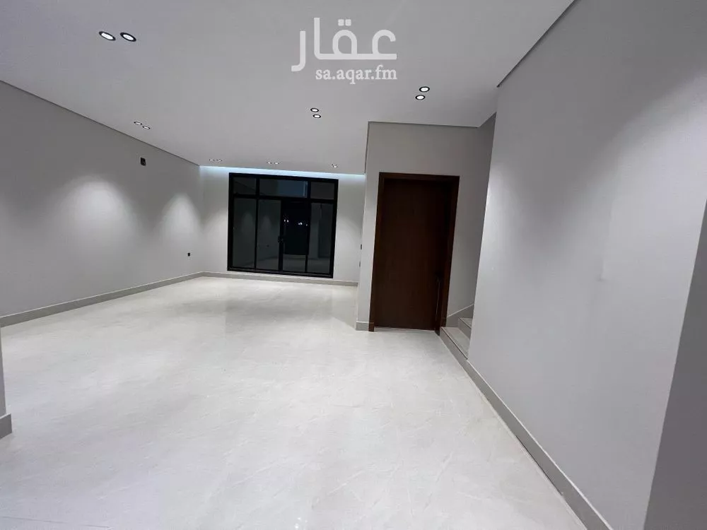 5 bedroom duplex in Al Rimal 2