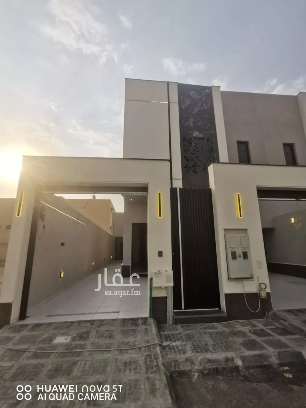 4 bedroom villa in Al Janadriyah 2