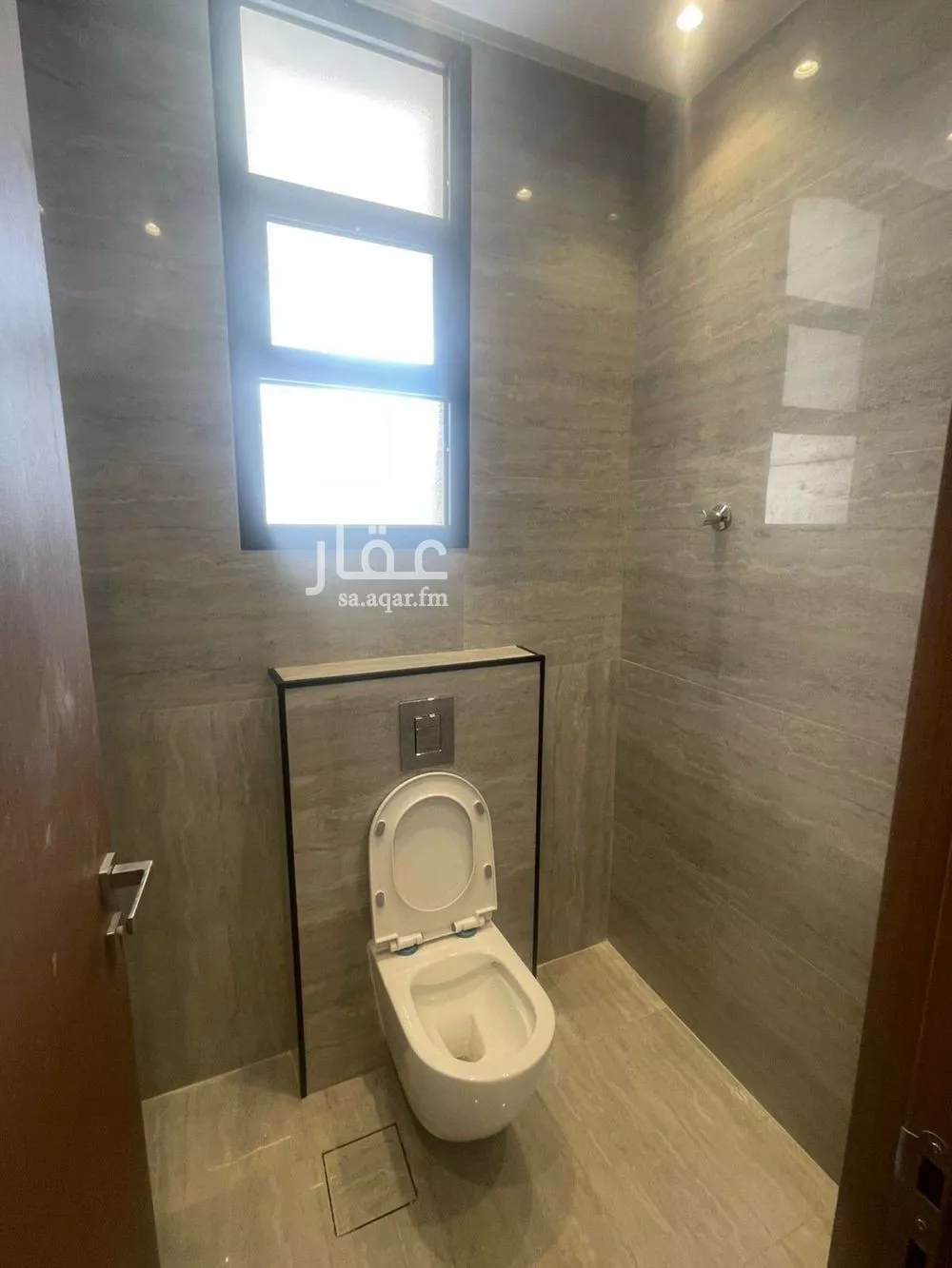 شقة 5 غرف في الرمال 5