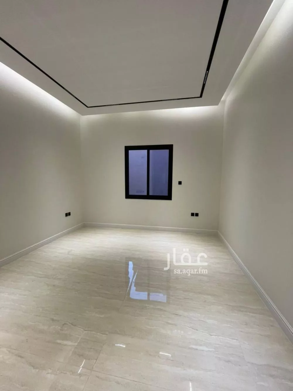 فيلا 5 غرف في الملقا 3